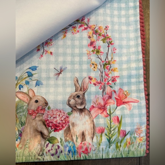 Nicole Miller Easter Spring Placemats set of 4 - Picture 4 of 6